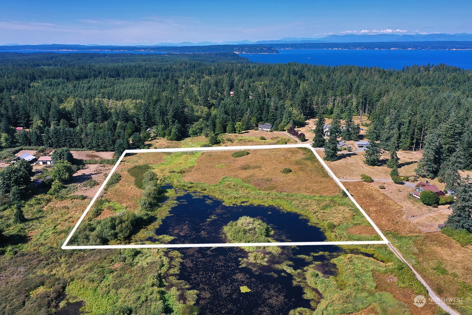 2 Turkey Hill Road Clinton, WA 98236 - Photo 1 of 23 Gallery Image 1