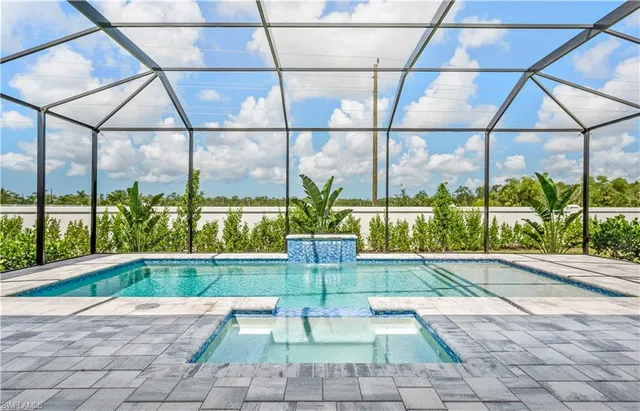 $999,000 | 9033 Wisteria Way, Naples, FL 34114