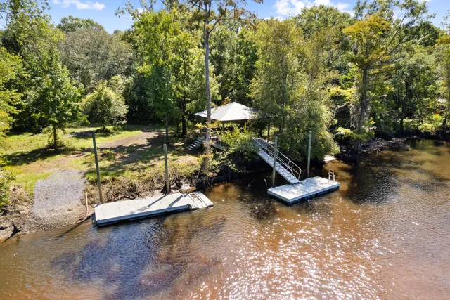 $850,000 | 7175 Parkers Ferry Road, Adams Run, SC 29426