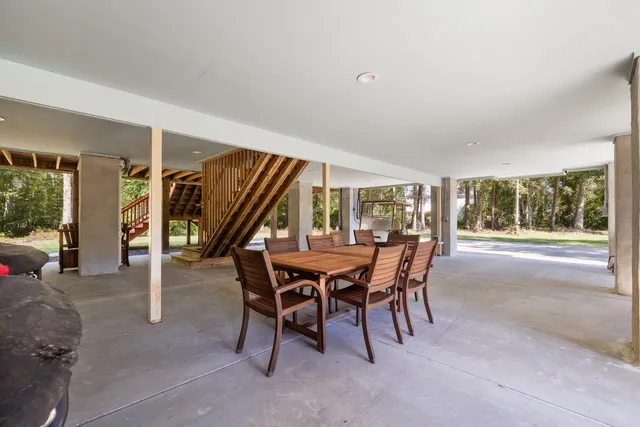 $850,000 | 7175 Parkers Ferry Road, Adams Run, SC 29426