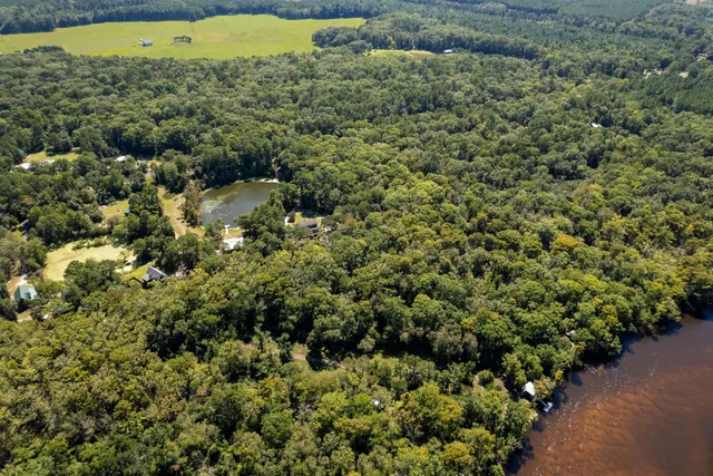 $850,000 | 7175 Parkers Ferry Road, Adams Run, SC 29426