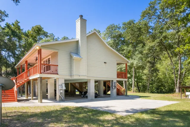 $850,000 | 7175 Parkers Ferry Road, Adams Run, SC 29426