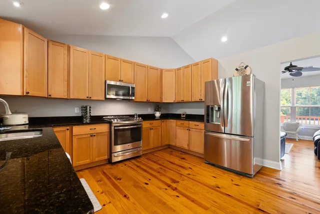 $850,000 | 7175 Parkers Ferry Road, Adams Run, SC 29426