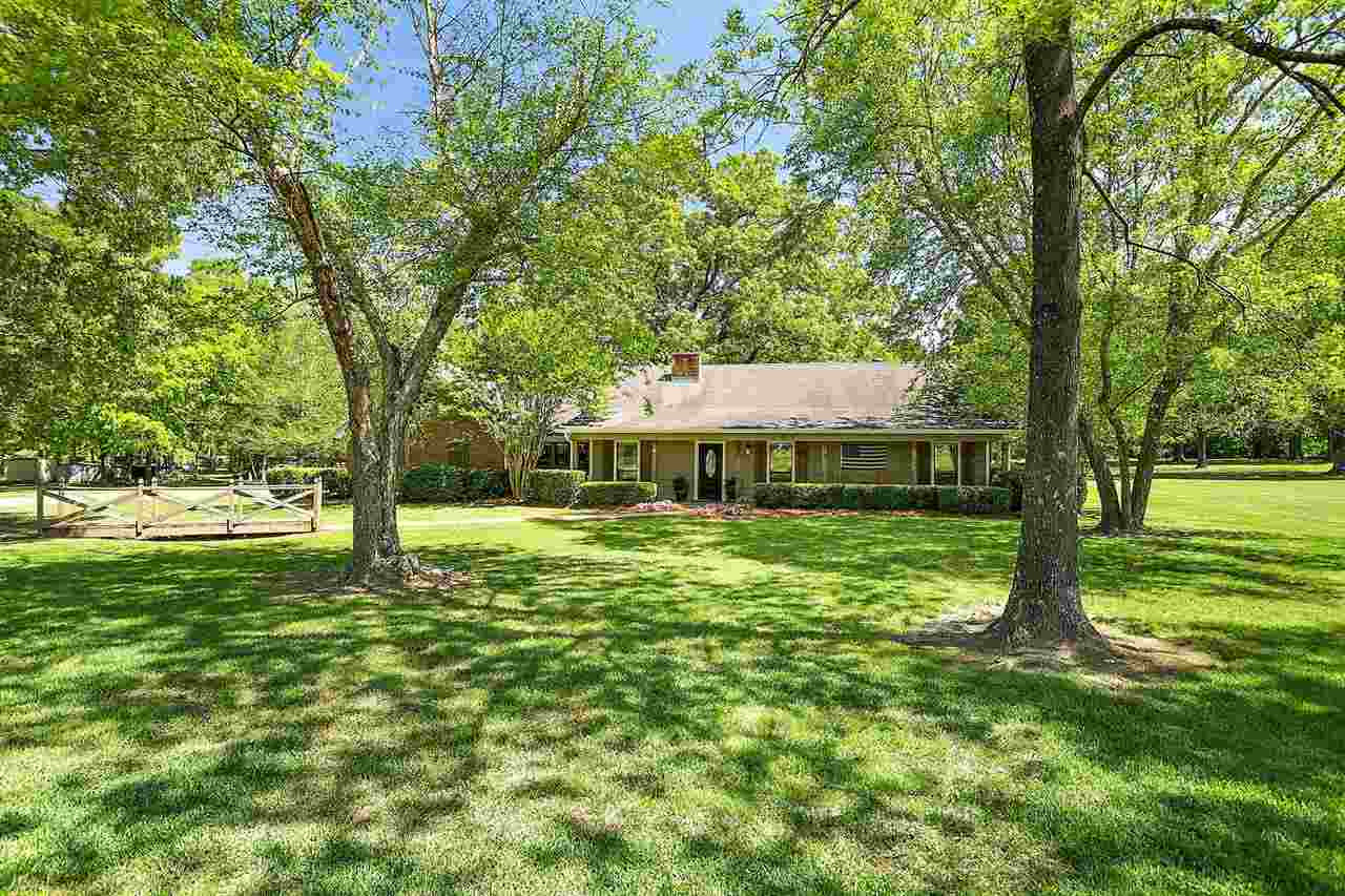 180 Oak Ridge Drive Raymond, MS 39154 - Photo 2 of 49 Photo 3