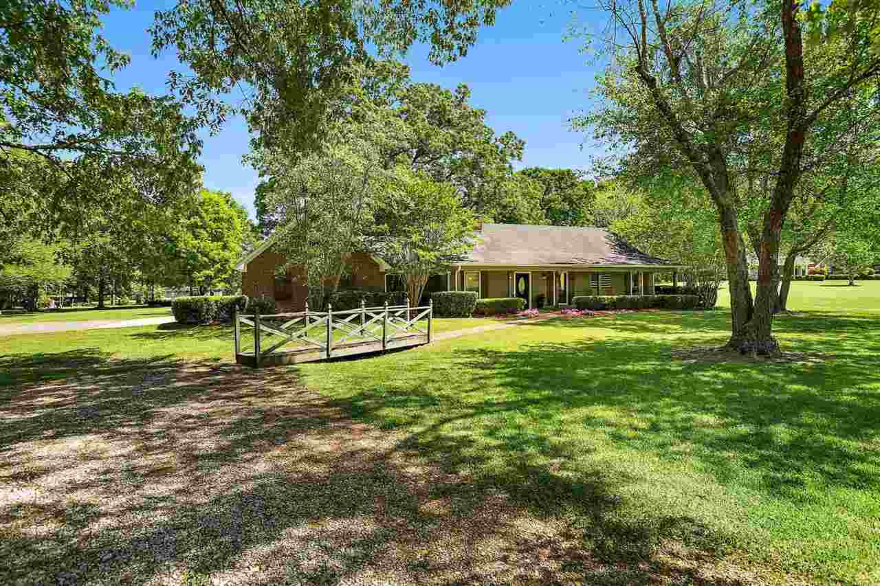 180 Oak Ridge Drive Raymond, MS 39154 - Photo 3 of 49 Photo 4