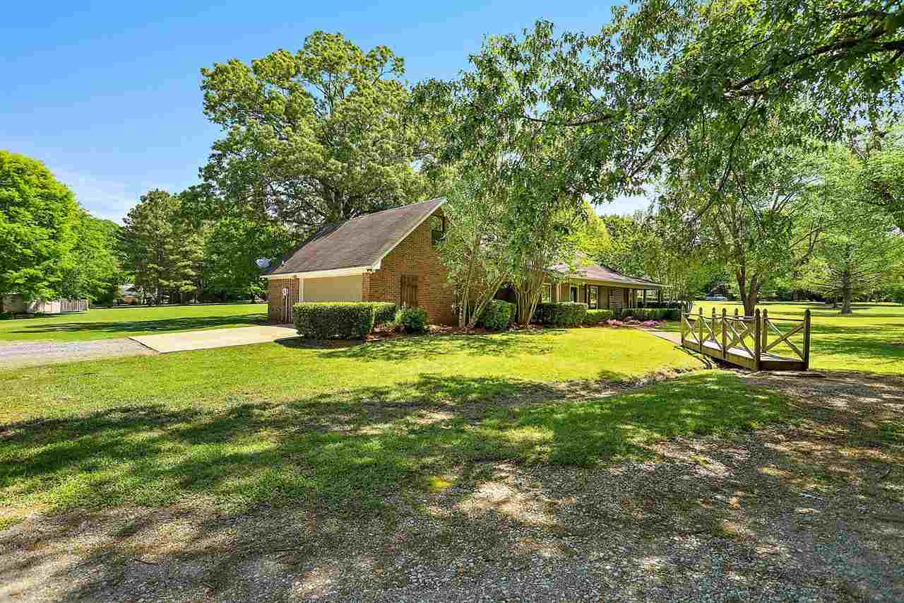 180 Oak Ridge Drive Raymond, MS 39154 - Photo 6 of 49 Photo 7