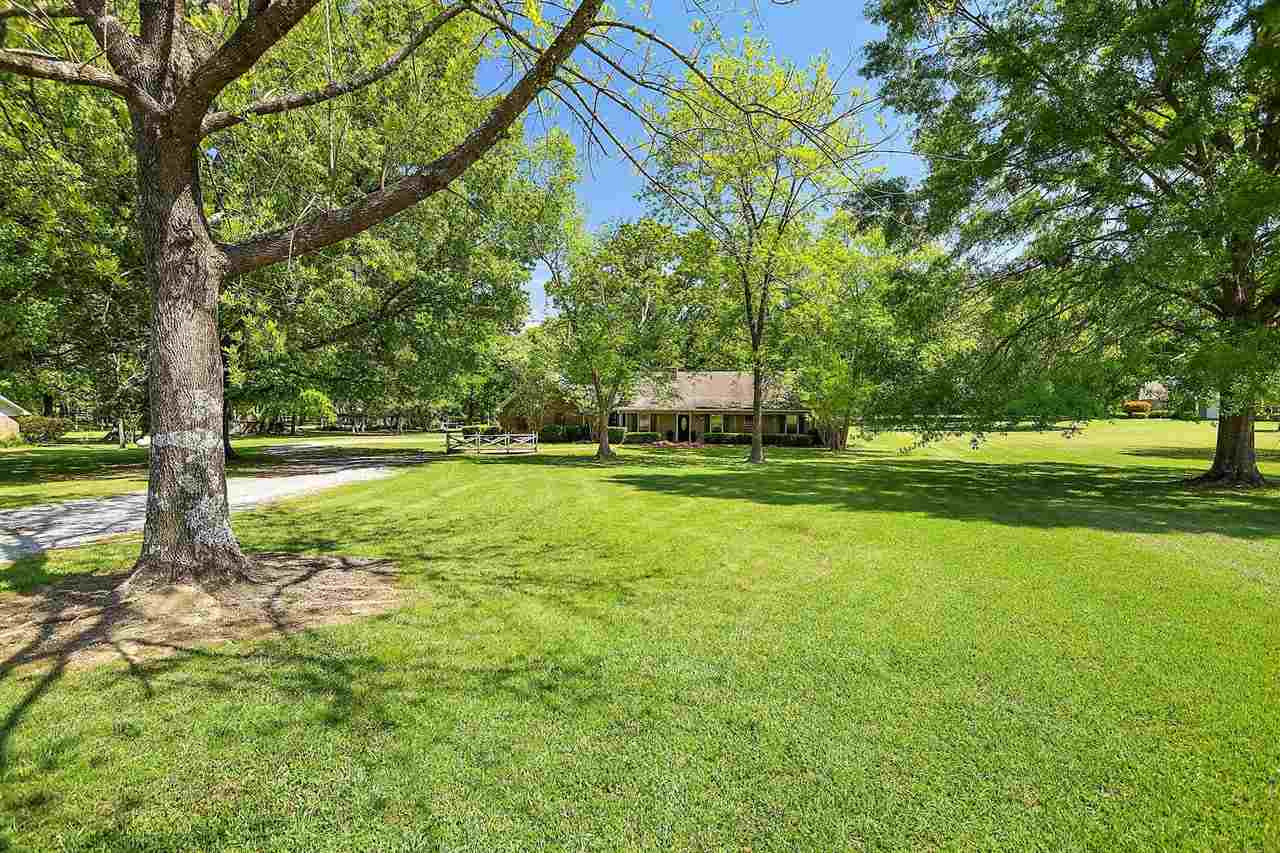 180 Oak Ridge Drive Raymond, MS 39154 - Photo 8 of 49 Photo 9