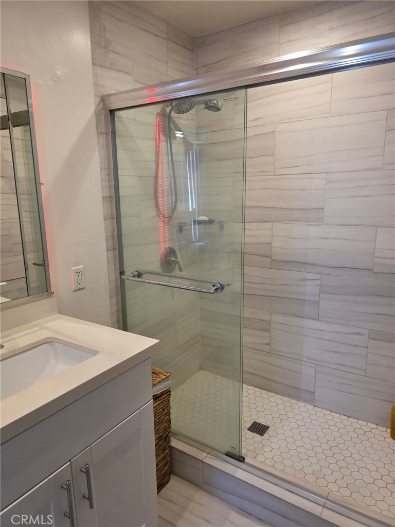 120 Hurricane Street, Unit 2 Marina del Rey, CA 90292 - Photo 21 of 47
