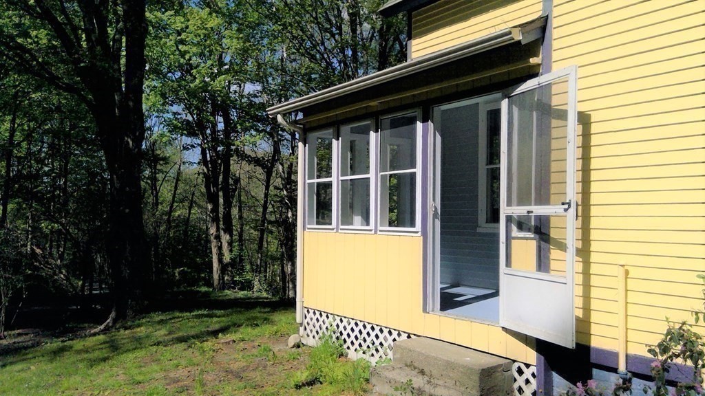 20 Frankton Road Shelburne, MA 01370 - Photo 19 of 41 a view of house with backyard