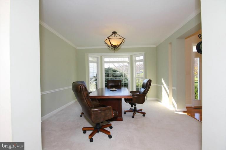 10751 Easterday Road Myersville, MD 21773 - Photo 4 of 27 DINING ROOM