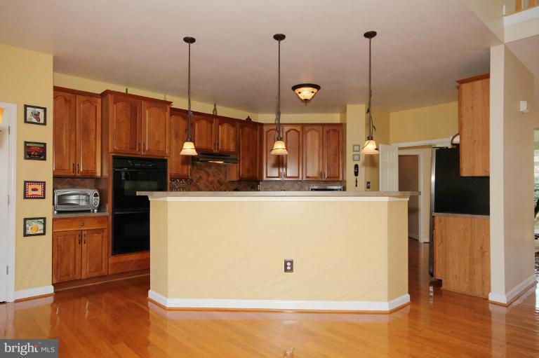 10751 Easterday Road Myersville, MD 21773 - Photo 8 of 27 KITCHEN