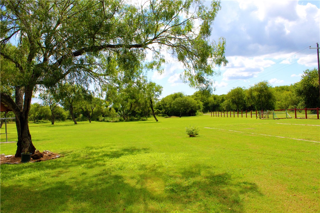 6139 Mockingbird Lane Mathis, TX 78368 - Photo 34 of 35