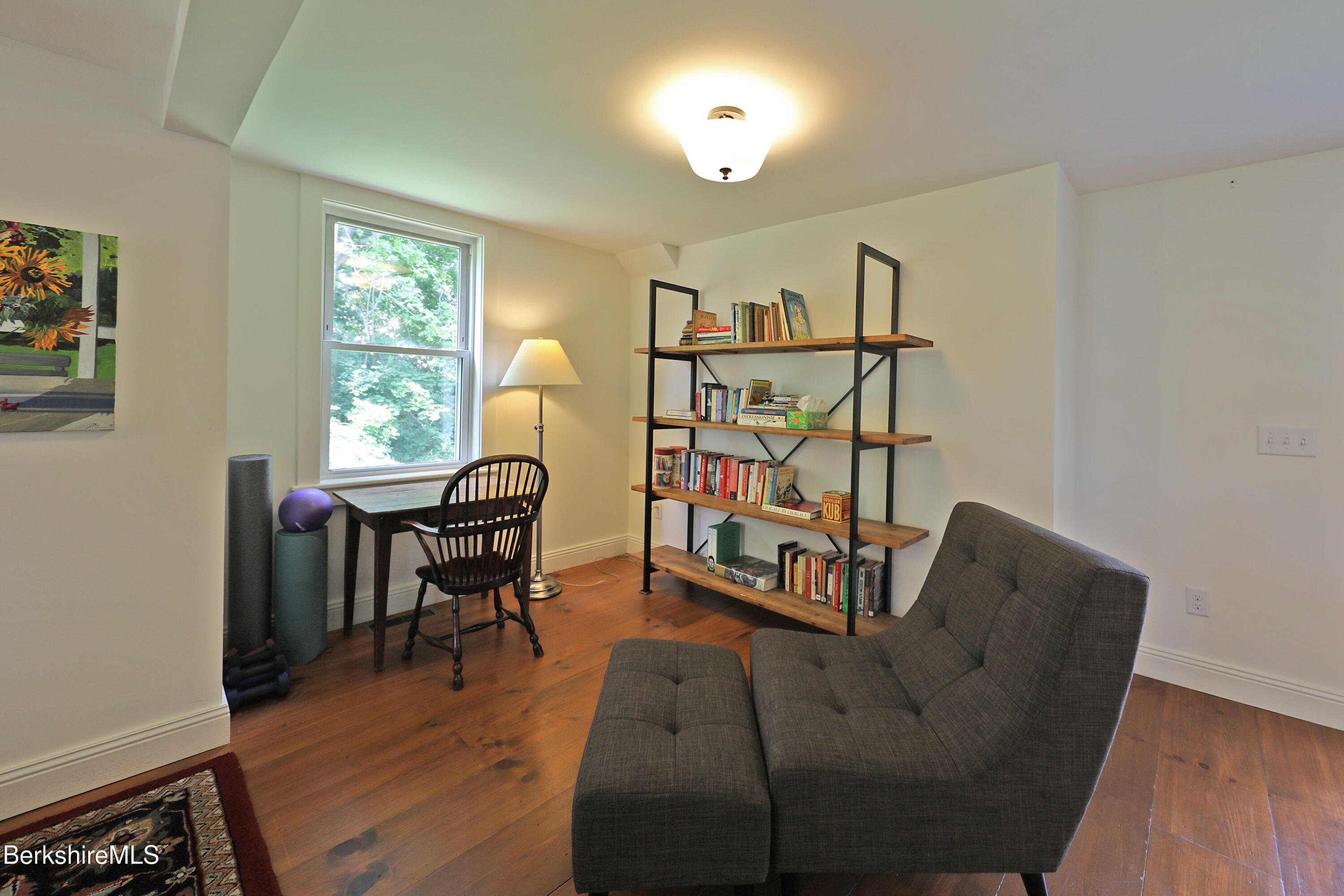 133 Holmes Road Pittsfield, MA 01201 - Photo 19 of 50 LIVING ROOM RELAXING NOOK
