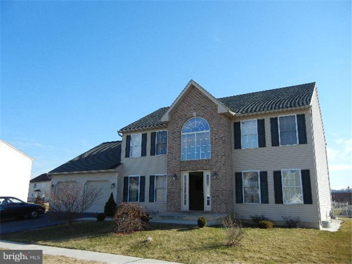 207 North Sandy Lane Sinking Spring, PA 19608 - Photo 1 of 14 Exterior Front