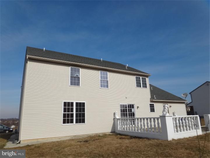 207 North Sandy Lane Sinking Spring, PA 19608 - Photo 2 of 14 Exterior Back