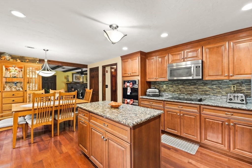 47 Fairbanks Road Raynham, MA 02767 - Photo 17 of 42 Gallery Image 17