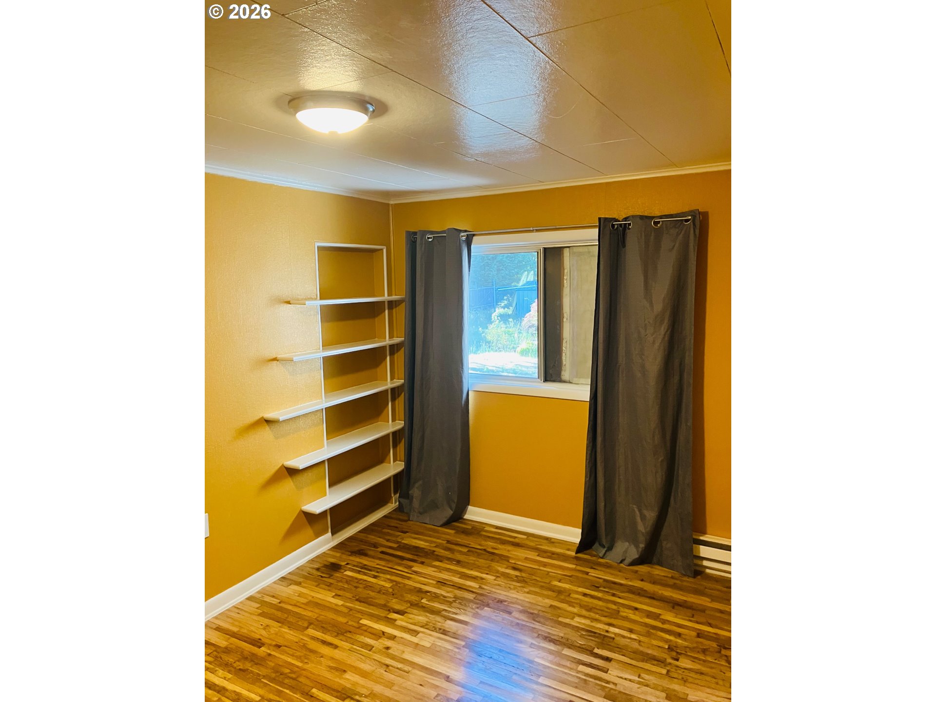 152 West C Street Springfield, OR 97477 - Photo 19 of 39