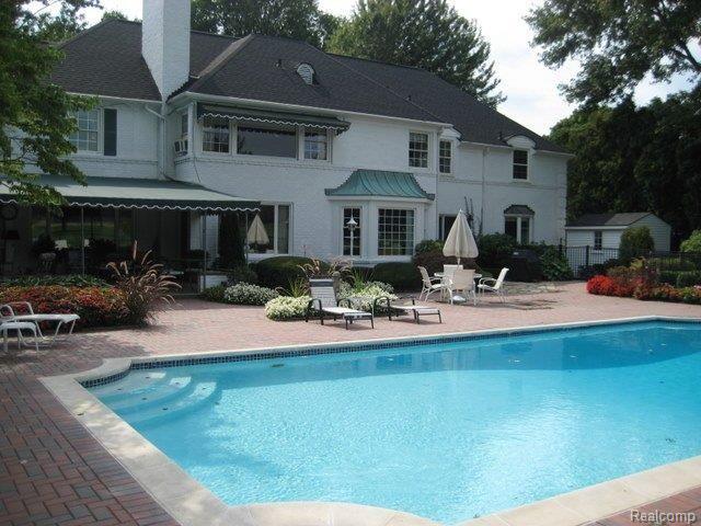 284 Moross Road Grosse Pointe, MI 48236 - Photo 5 of 18 284 Moross 006-1.jpg