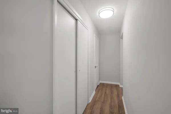 $2,300 | 3860 Lyndhurst Drive, Unit 202, Fairfax, VA 22031
