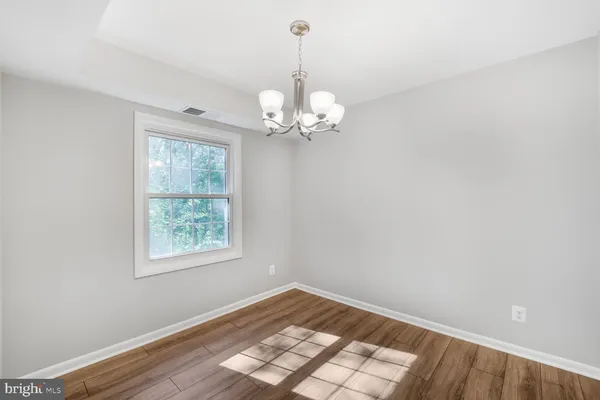 $2,300 | 3860 Lyndhurst Drive, Unit 202, Fairfax, VA 22031
