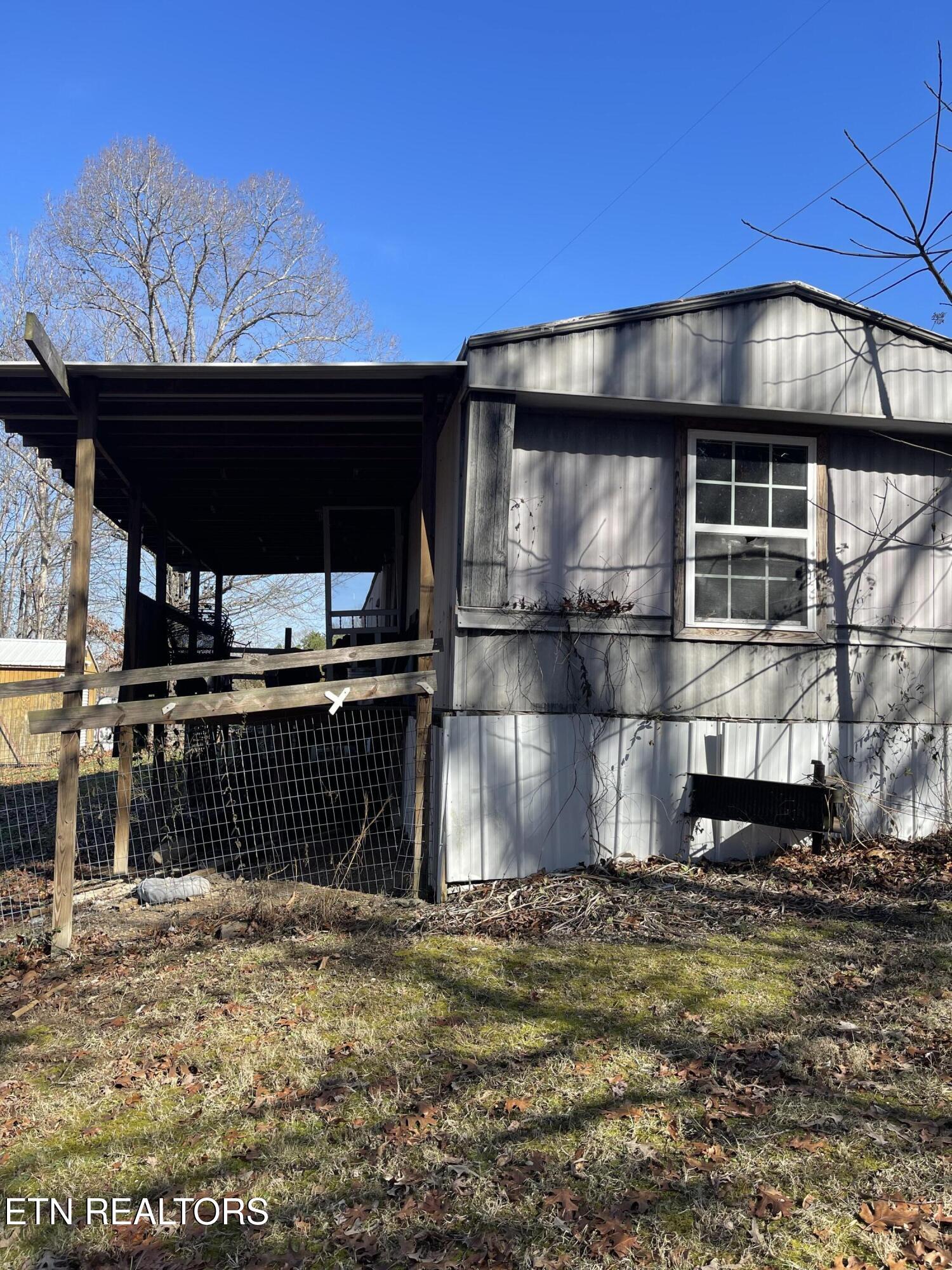 17670 Clear Branch Road South Loudon, TN 37774 - Photo 4 of 18 Side View