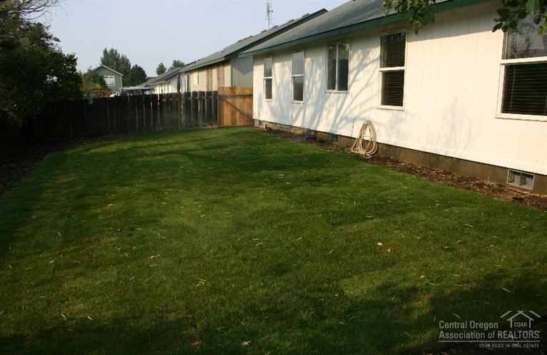 2003 Southwest 29th Street Redmond, OR 97756 - Photo 14 of 14 Additional Photo