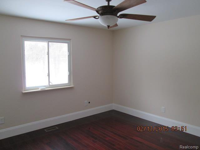 3051 Eastern Avenue Rochester, MI 48307 - Photo 19 of 30 IMG_4017.jpg