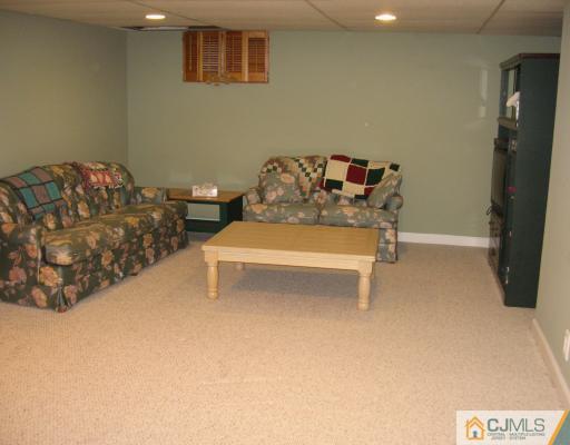 4 Ranger Road East Brunswick, NJ 08816 - Photo 7 of 10 Gallery Image 7