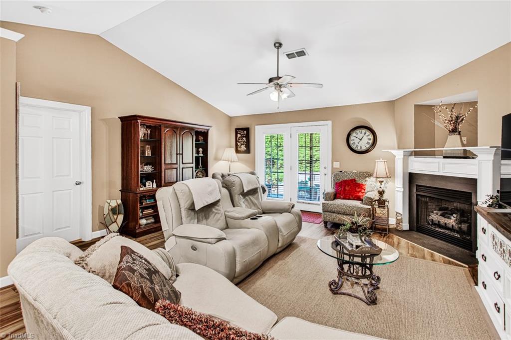 117 Ridge Landing Road Archdale, NC 27263 - Photo 4 of 21