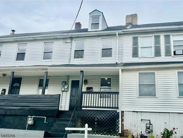 $2,000 | 253 Washington Street, Phillipsburg, NJ 08865