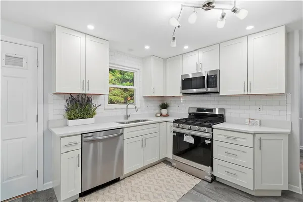 $264,900 | 408 Highview Street, Latrobe, PA 15650