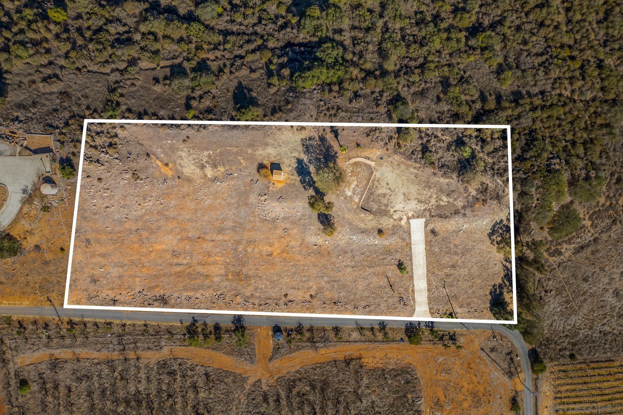 15840 Highland Valley Road Escondido, CA 92025 - Photo 2 of 18