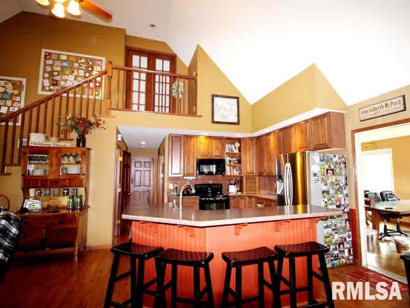 8883 East Dix-Irvington Road Dix, IL 62830 - Photo 11 of 36 Gallery Image 11