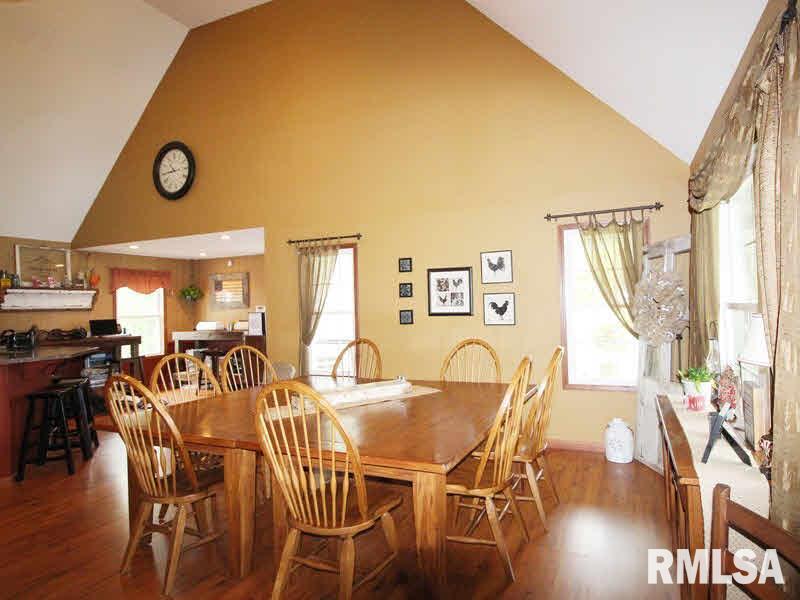 8883 East Dix-Irvington Road Dix, IL 62830 - Photo 13 of 36 Gallery Image 13
