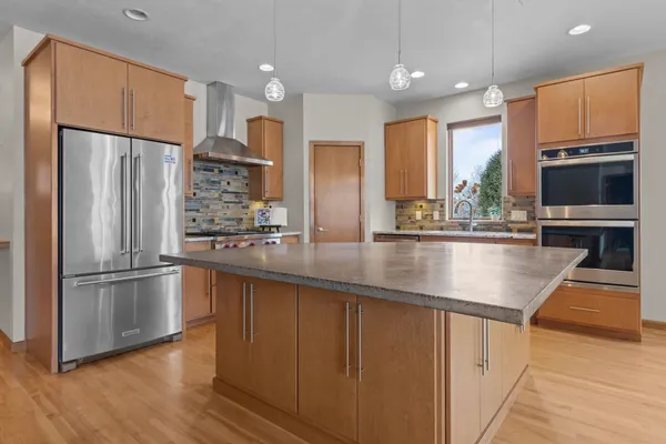 $599,900 | 4841 North Canvasback Circle, Appleton, WI 54913