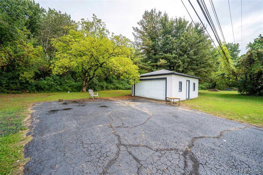 8883 Beech Daly Road Taylor, MI 48180 - Photo 27 of 28 Gallery Image 27