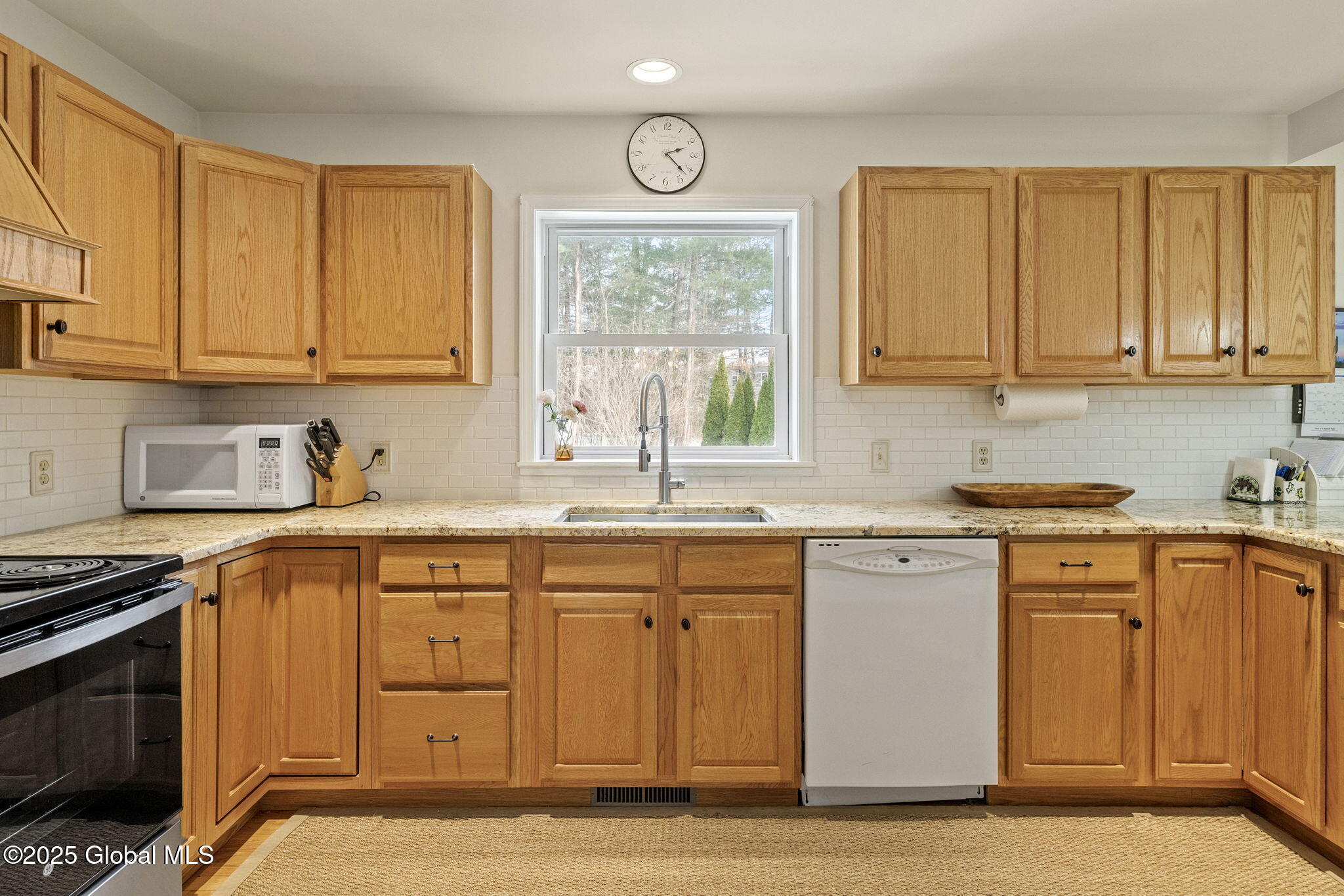 1055 Fort Hunter Road Rotterdam, NY 12303 - Photo 13 of 45 14-web-or-mls-1055-fort-hunter-rd