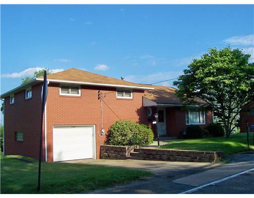 2100 Ridge Rd Extension Economy, PA 15003 - Photo 2 of 2 Exterior Front. All brick on 1/3 acre