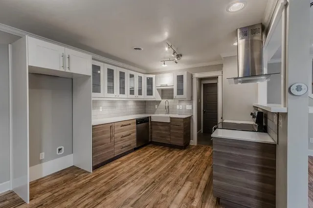 $319,999 | 2927 Pegasus Drive, Garland, TX 75044