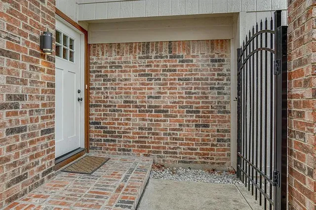 $319,999 | 2927 Pegasus Drive, Garland, TX 75044