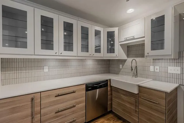 $319,999 | 2927 Pegasus Drive, Garland, TX 75044