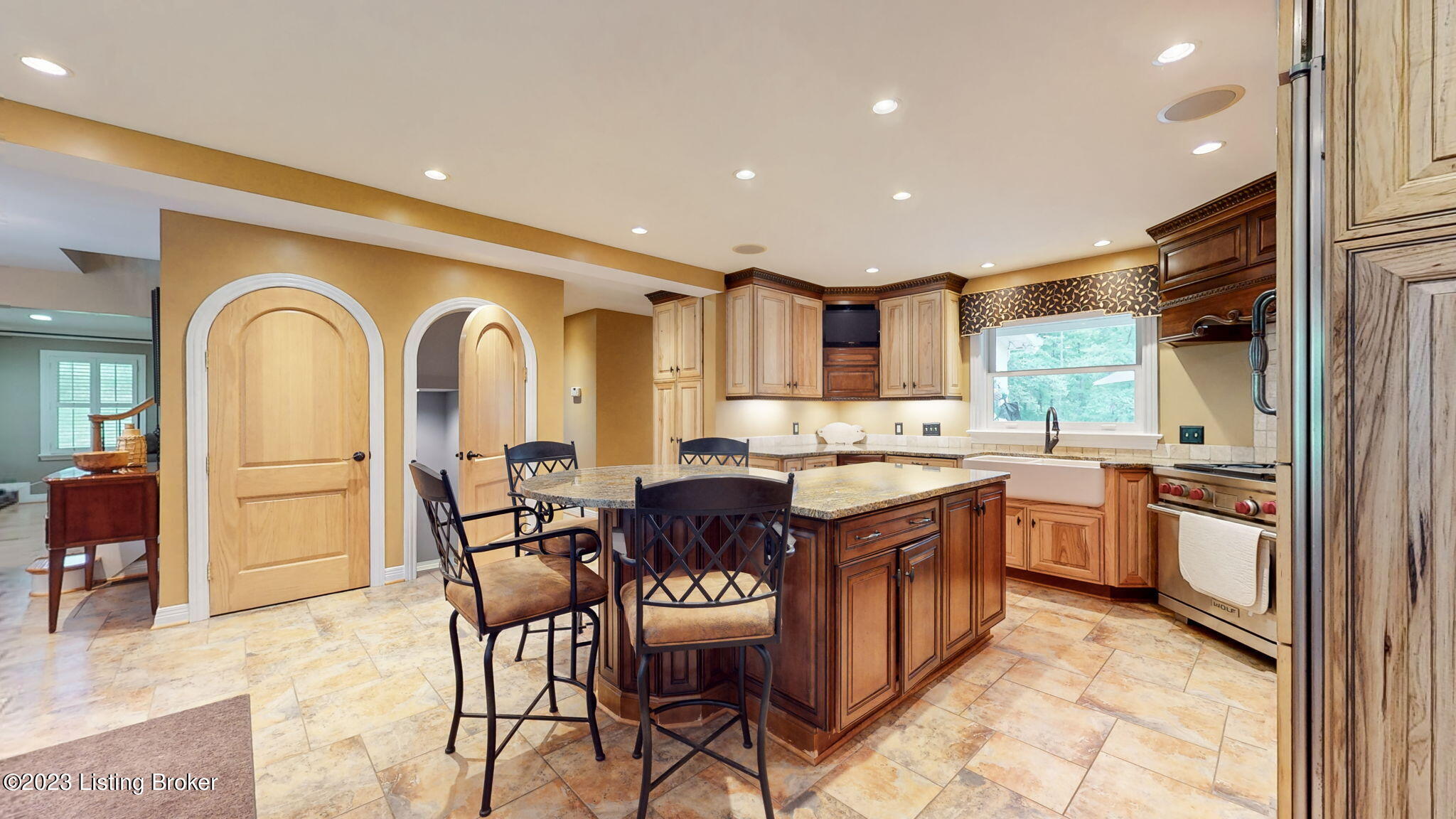 1710 Hawk Hill Road La Grange, KY 40031 - Photo 6 of 89 CENTER ISLAND