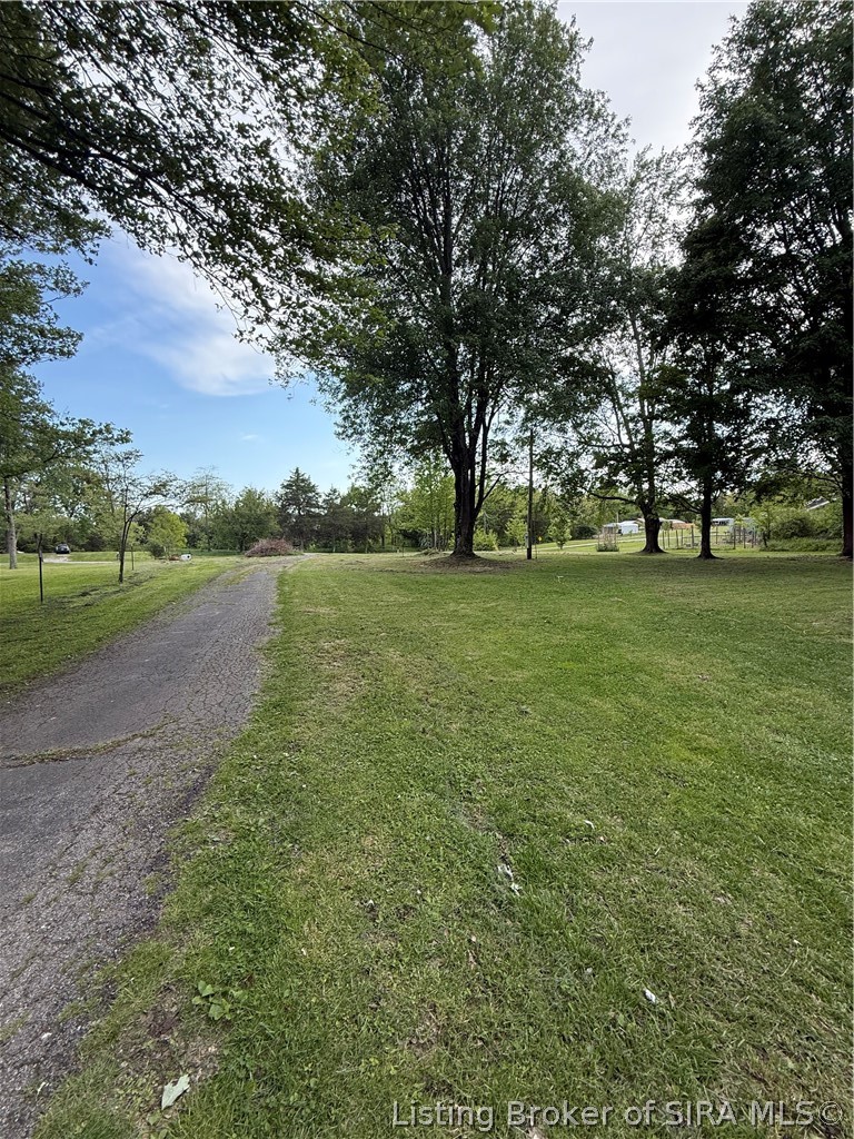2718 North Bethlehem Road Austin, IN 47102 - Photo 4 of 17