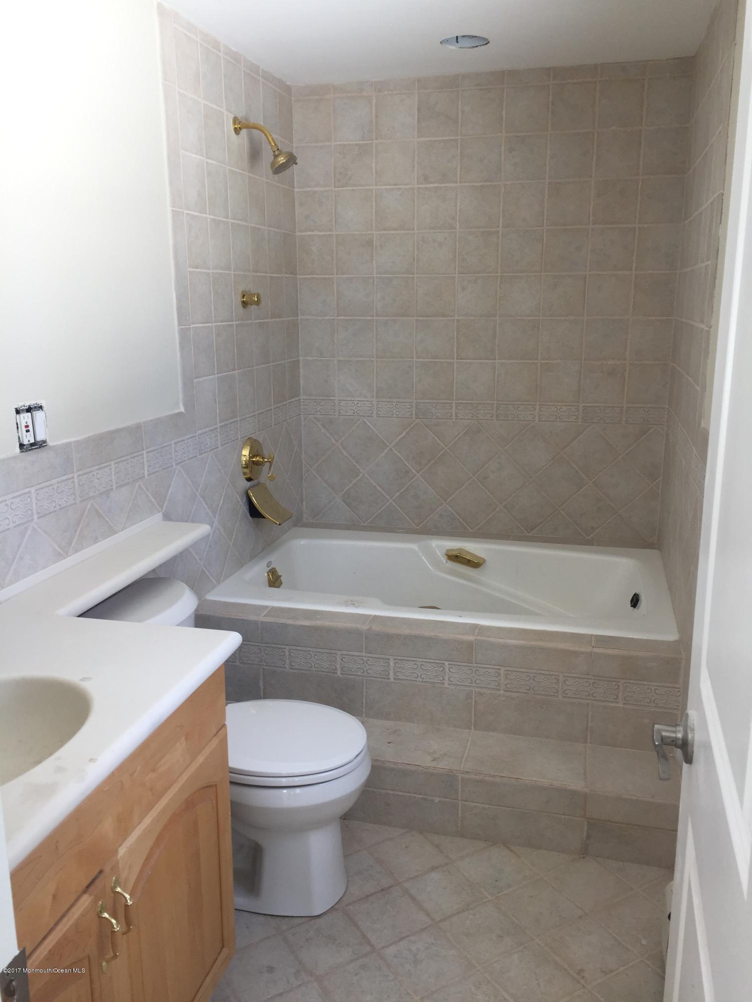14 Marlin Road Old Bridge, NJ 08857 - Photo 15 of 19 053