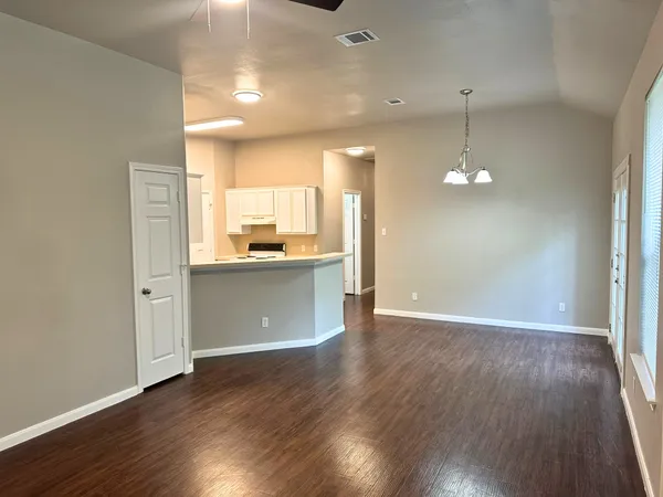 $1,695 | 1503 Cedar Park Drive, Unit B, Cedar Park, TX 78613