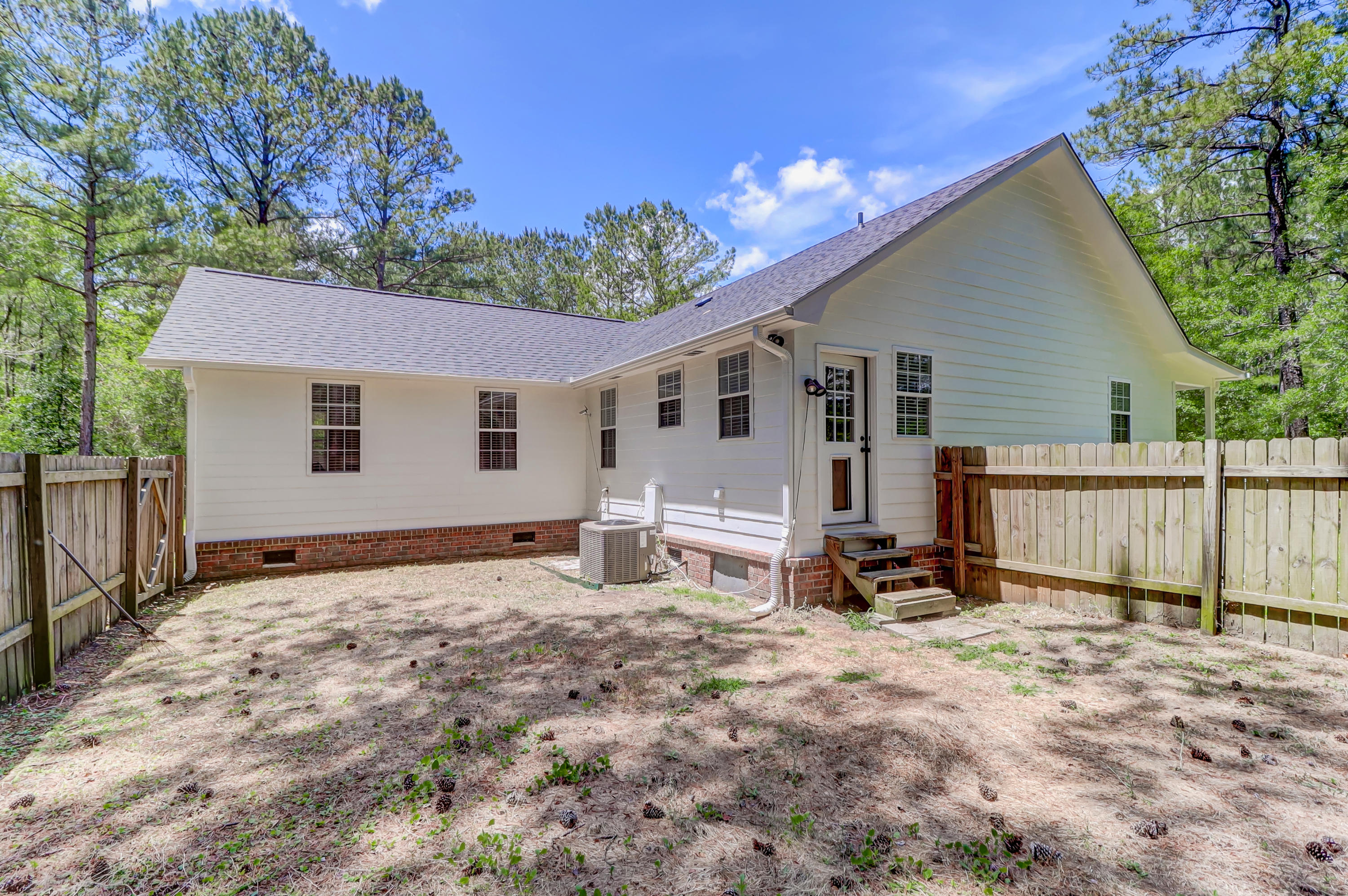 205 Deer Ridge Court Huger, SC 29450 - Photo 28 of 32 205 Deer Ridge