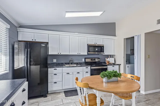 $1,450 | 10612 West Oakmont Drive, Sun City, AZ 85351