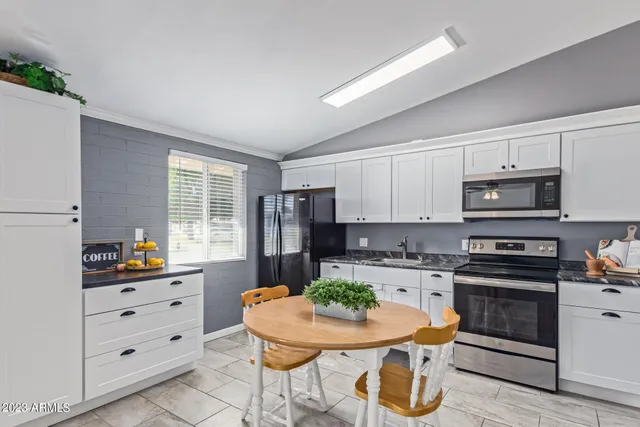 $1,450 | 10612 West Oakmont Drive, Sun City, AZ 85351