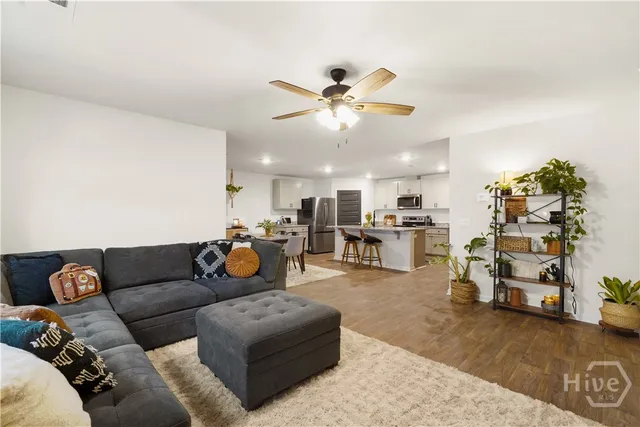 $379,900 | 394 Coconut Drive, Bloomingdale, GA 31302