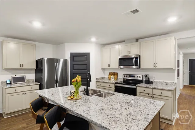 $379,900 | 394 Coconut Drive, Bloomingdale, GA 31302